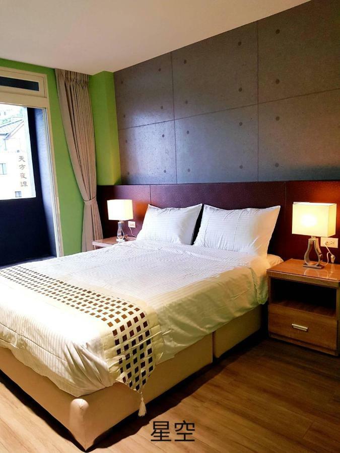Night Sea Homestay Jiufen Buitenkant foto