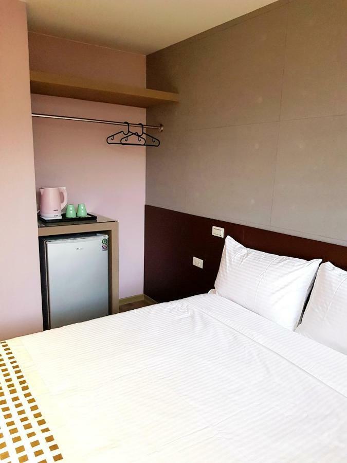 Night Sea Homestay Jiufen Buitenkant foto
