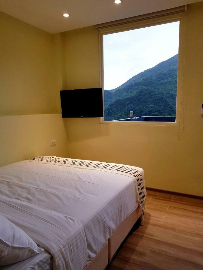 Night Sea Homestay Jiufen Buitenkant foto